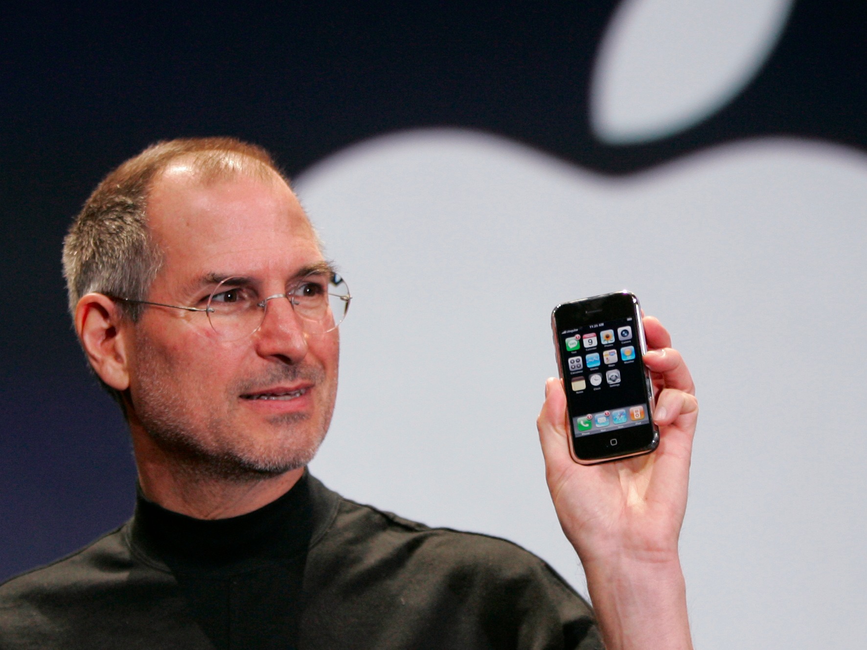 Original iphone announcement by Steve Jobs in 2007